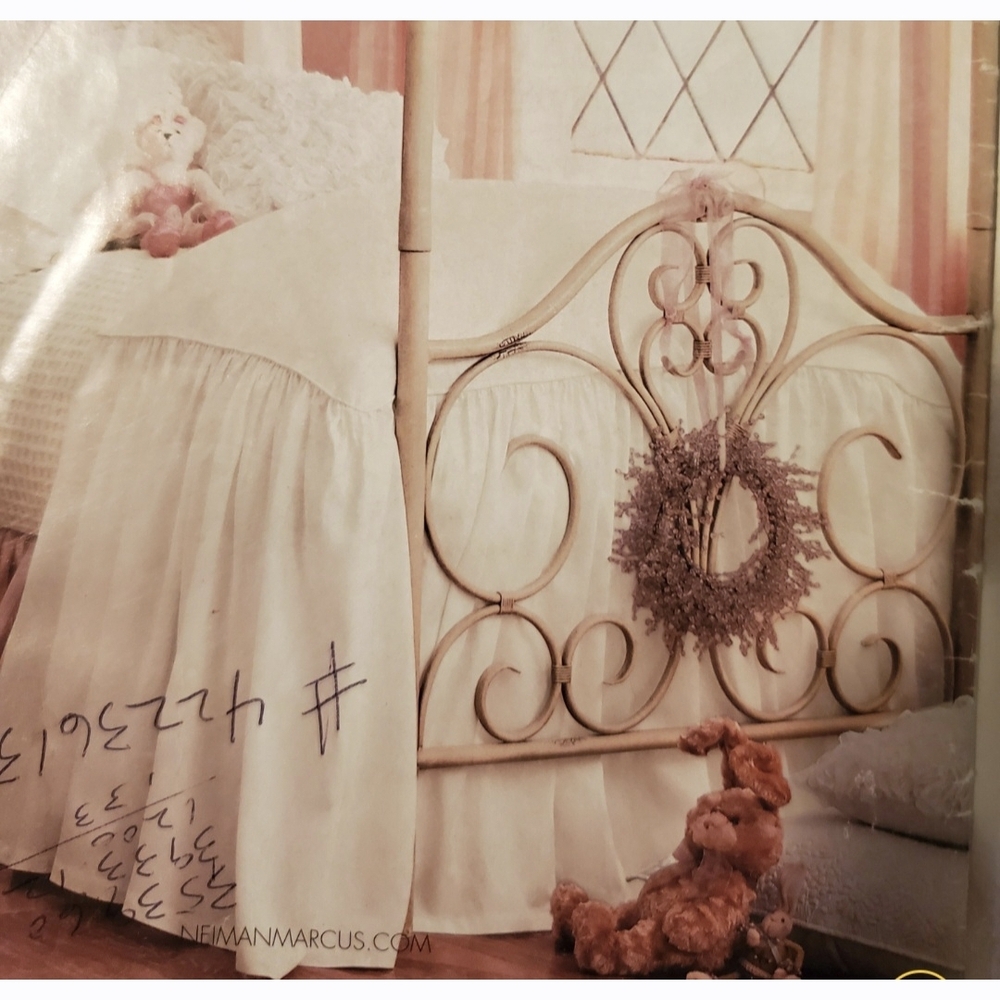 Elegant White Bedspread Twin